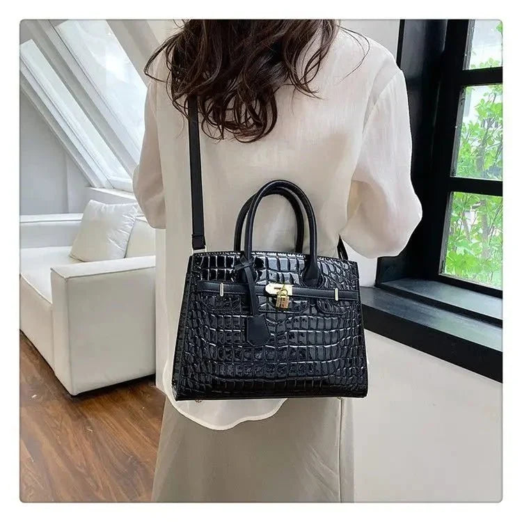 Bolsa Feminina em Couro PU Textura Croco Modelo Blinkin