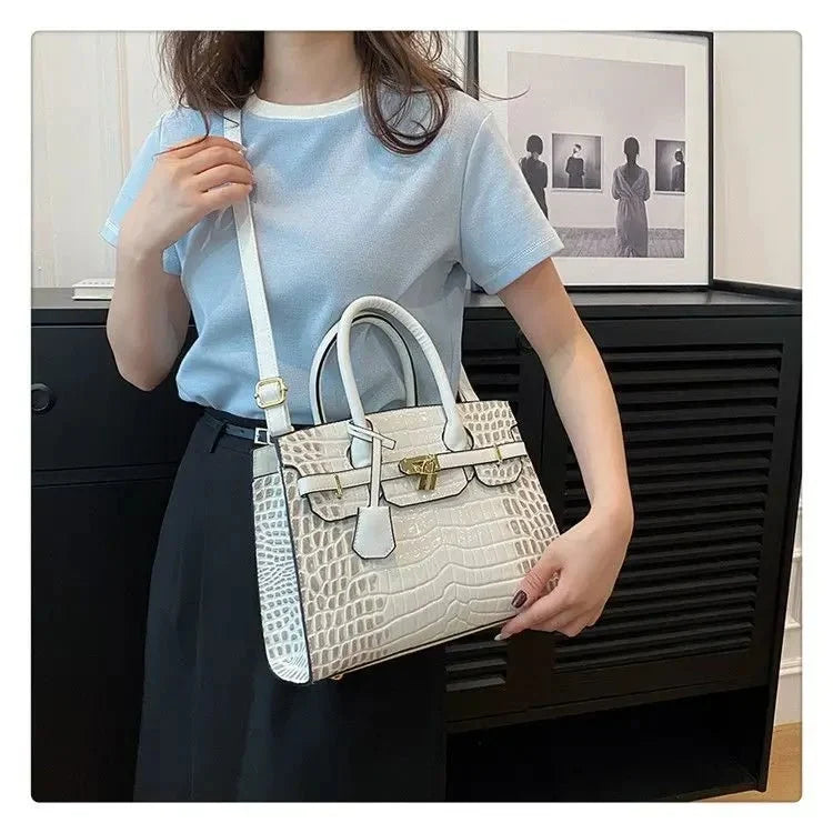 Bolsa Feminina em Couro PU Textura Croco Modelo Blinkin